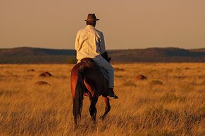 Maloba Lodge - Private Game Reserve