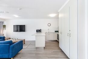 Resort-style Stay With Balcony & Garage Parking