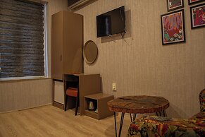 Central Stay