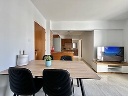 41 KAP - Stay Paradise Apartment