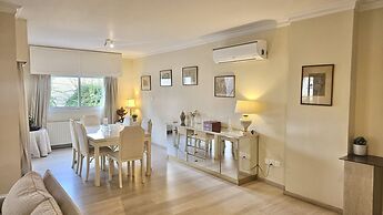 24 NIC - Stay Charm Classic Apartment