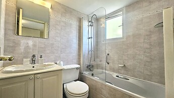 24 NIC - Stay Charm Classic Apartment