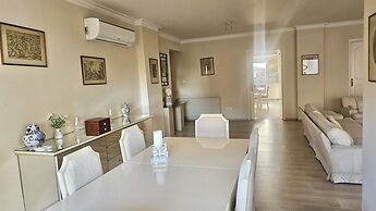 24 NIC - Stay Charm Classic Apartment