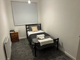 Riverside Retreat in Staines-upon-thames