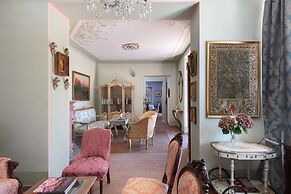 Pink Villa