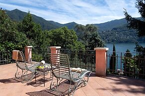 Pink Villa