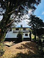The Crowns Lodge