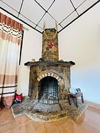 The Crowns Lodge