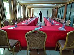 Silvia's  Inn Hotel