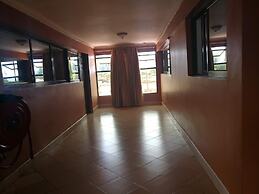 Silvia's  Inn Hotel