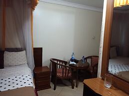 Silvia's  Inn Hotel