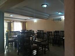 Silvia's  Inn Hotel