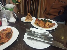 Silvia's  Inn Hotel