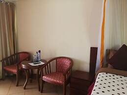 Silvia's  Inn Hotel