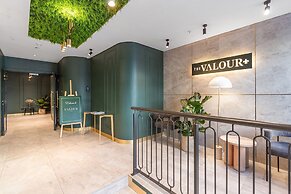 The Valour 702