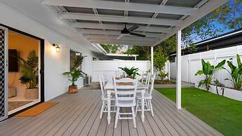 Bright and Spacious Triplex Near Holloways Beach