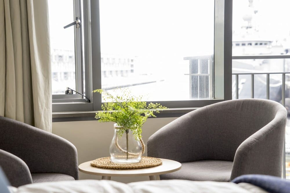 King Size Studio With Water View, Walk To The City