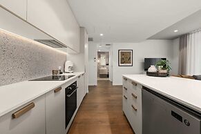 Chic and Elegant 1-bed in Unbeatable Location