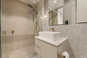 Chic and Elegant 1-bed in Unbeatable Location
