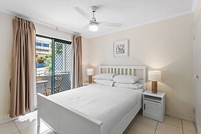 Albion Convenient Hideaway With Parking & Balcony