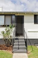 Cosy 3-bed Home With Fireplace & Outdoor BBQ