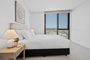 Stylish 2-bed Unit With Views & Rooftop Access