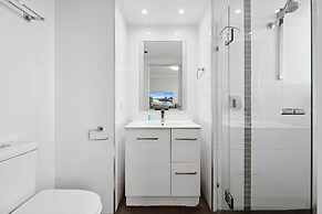 Central Brisbane Studio With Stunning River Views