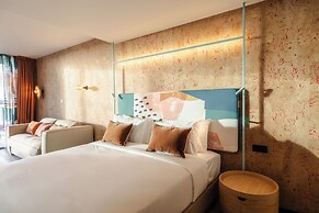 Upon Harbor - Seixal Bay Hotel