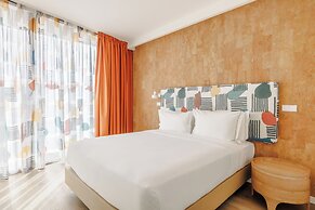 Upon Harbor - Seixal Bay Hotel