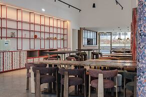Upon Harbor - Seixal Bay Hotel