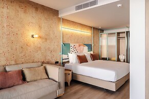 Upon Harbor - Seixal Bay Hotel