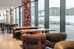 Upon Harbor - Seixal Bay Hotel