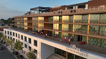 Upon Harbor - Seixal Bay Hotel
