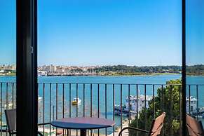 Upon Harbor - Seixal Bay Hotel