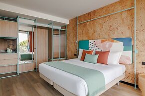 Upon Harbor - Seixal Bay Hotel