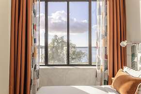 Upon Harbor - Seixal Bay Hotel