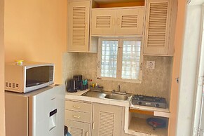 Central Studio with Balcony & Kitchen