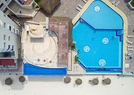 Suites Luna y Sol Caribe