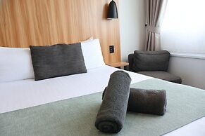 Noa Hotel