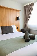 Noa Hotel