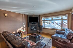 Raven's Nest - Mtn View & Hot Tub