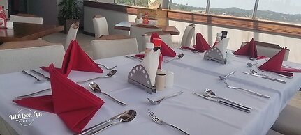 Zuri Place Hotel