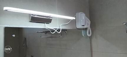 Zuri Place Hotel