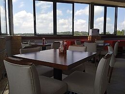 Zuri Place Hotel