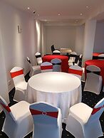 Zuri Place Hotel