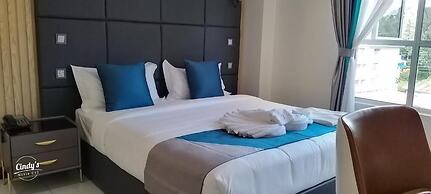 Zuri Place Hotel
