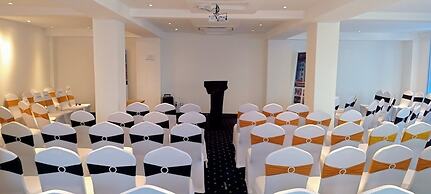 Zuri Place Hotel
