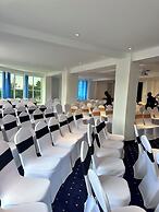 Zuri Place Hotel