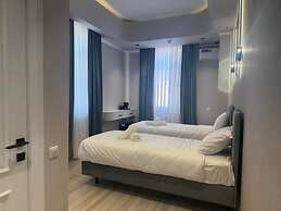 Turkezm Hotel