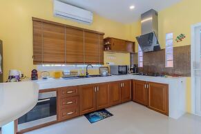 3BR Villa Pool Garden Near Beach V225